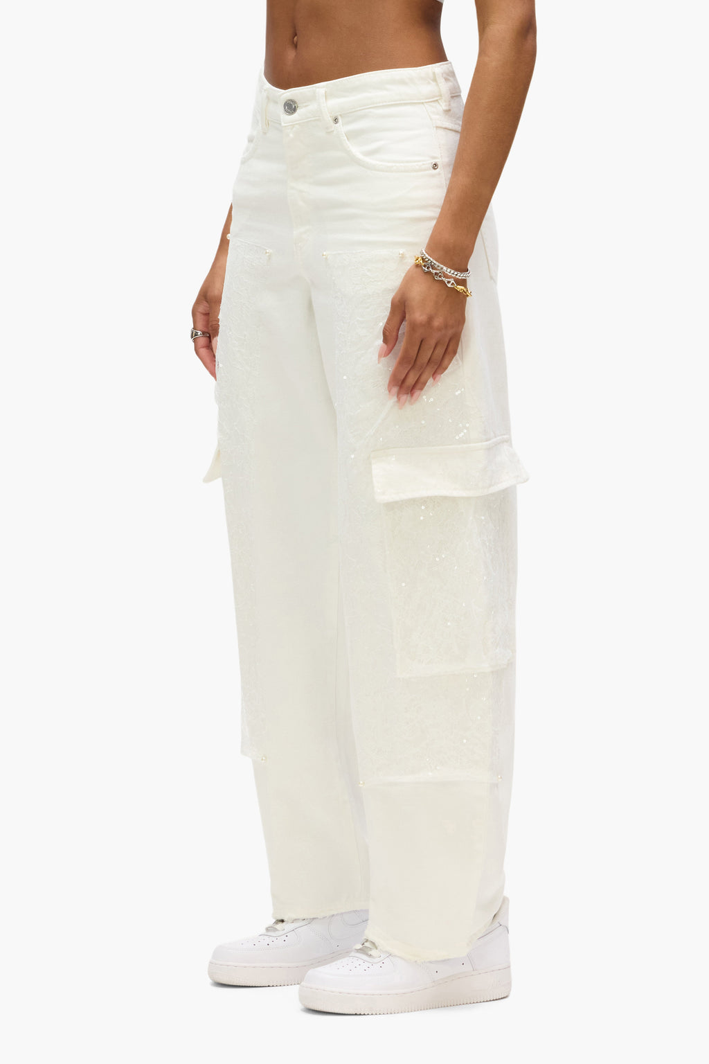 Barrel Lace Carpenter