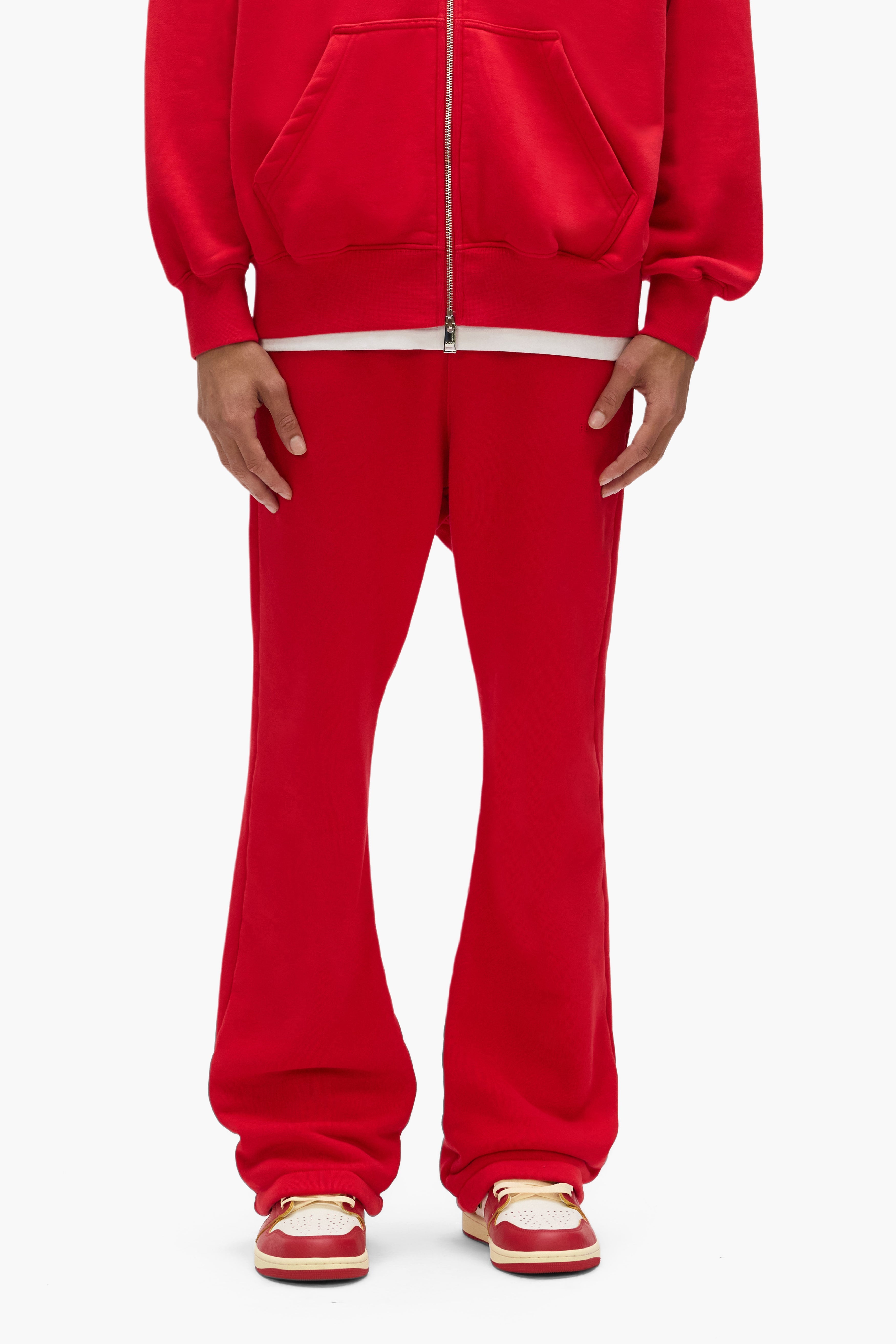 Basic Flared Sweatpant