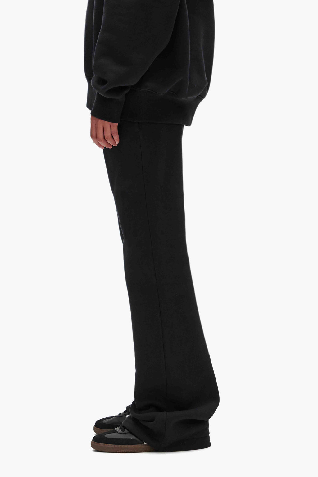 Basic Flared Sweatpant