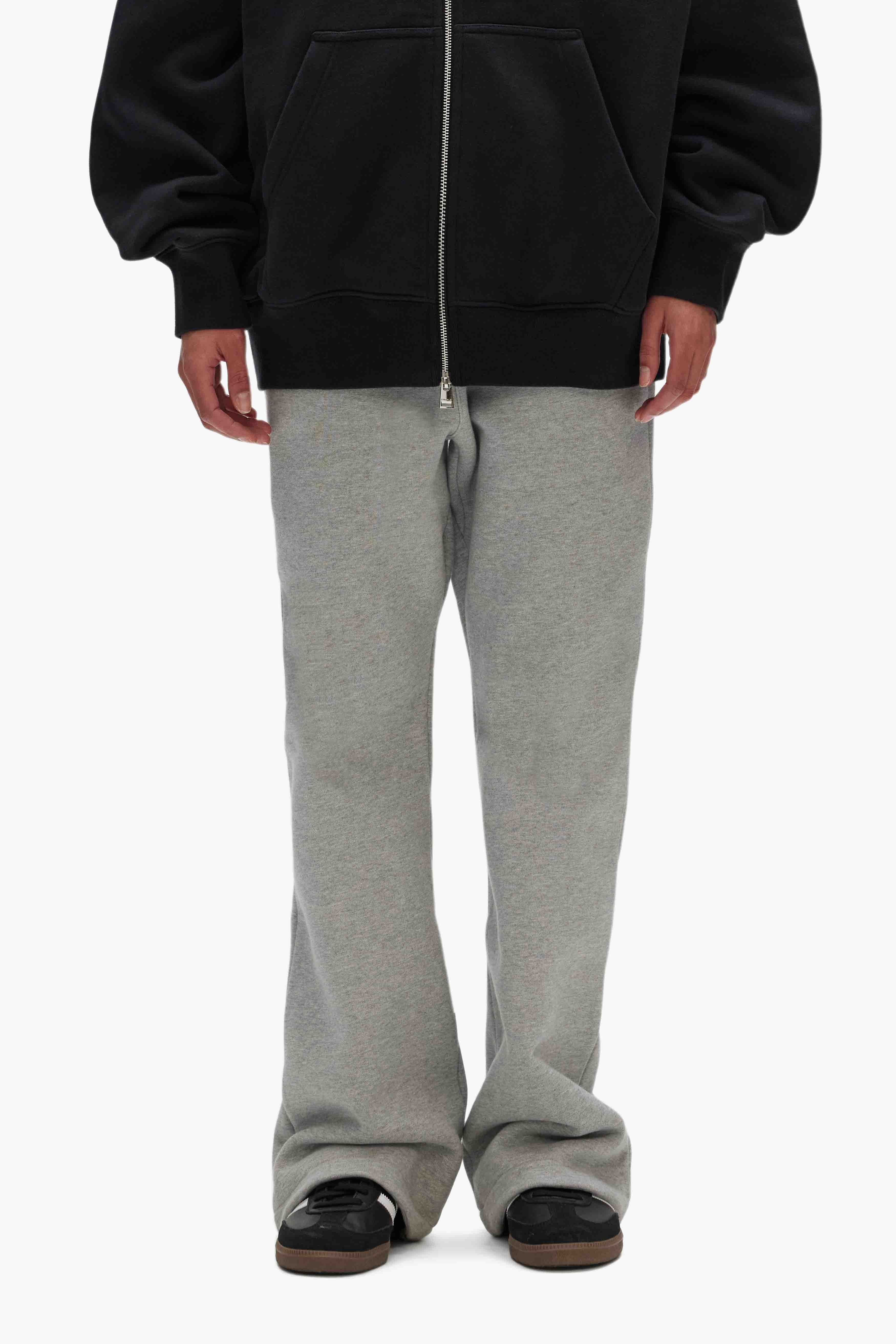 Basic Flared Sweatpant