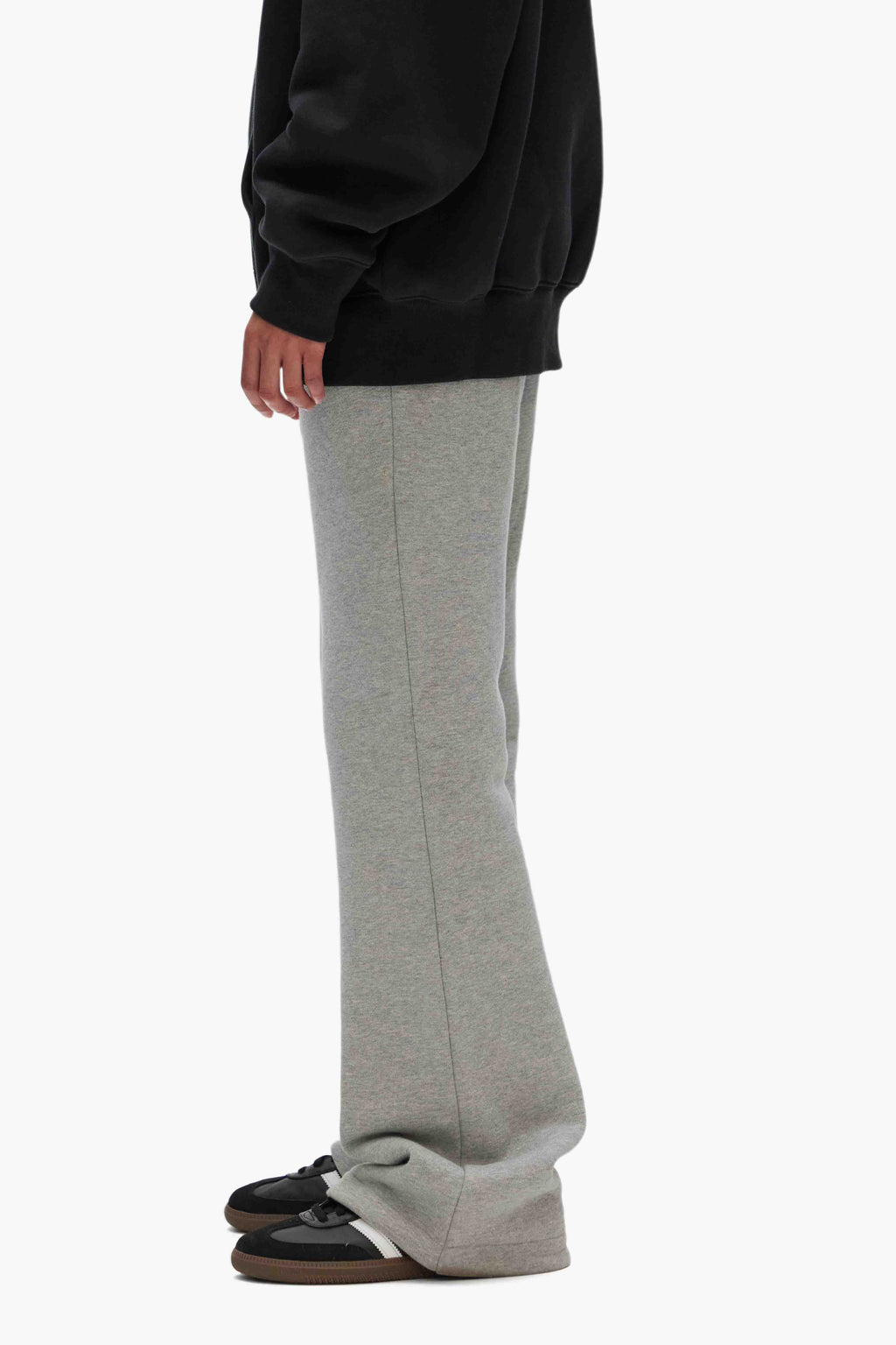 Basic Flared Sweatpant