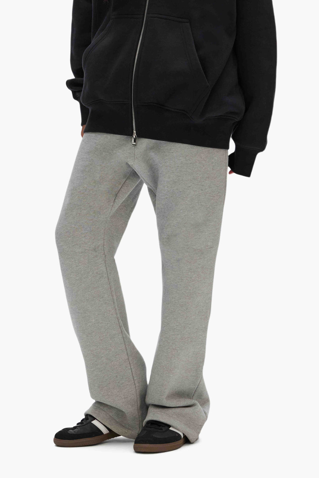 Basic Flared Sweatpant